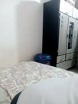 Snapshot of Isabel23zr chatting on January 14, 2025, 3:47 pm Isabel23zr online show from January 14, 2025, 3:47 pm