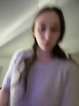 AliceMunro online show from April 10, 2026, 8:16 pm