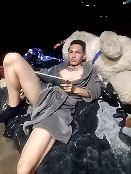 Snapshot of Ale21-345 chatting on February 3, 2026, 3:37 am Ale21-345 online show from February 3, 2026, 3:37 am