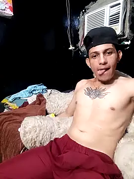 Snapshot of Ale21-345 chatting on February 25, 2026, 4:45 am Ale21-345 online show from February 25, 2026, 4:45 am