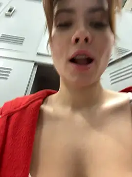 Snapshot of Accole chatting on January 18, 2026, 6:50 am Accole online show from January 18, 2026, 6:50 am