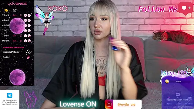 Snapshot of Eva_Evile chatting on March 2, 2025, 9:43 am Eva Evile online show from March 2, 2025, 9:43 am