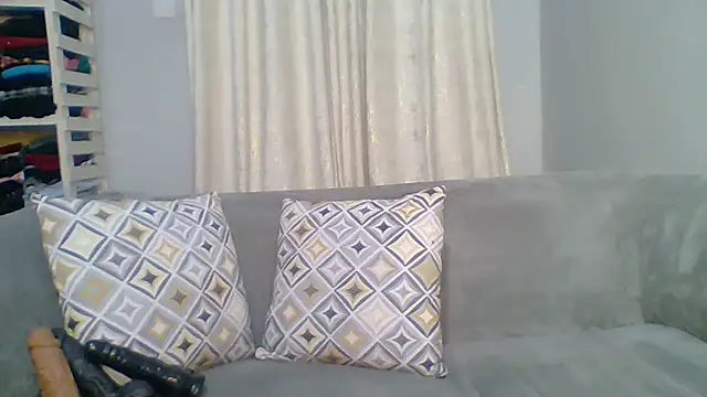 Snapshot of Petite_254 chatting on April 15, 2026, 1:11 am Petite 254 online show from April 15, 2026, 1:11 am