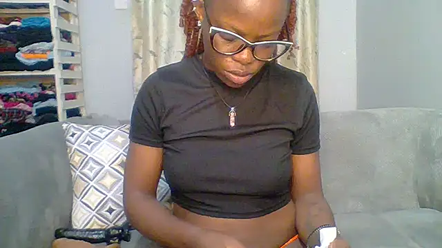 Petite 254 online show from May 26, 2026, 12:53 am