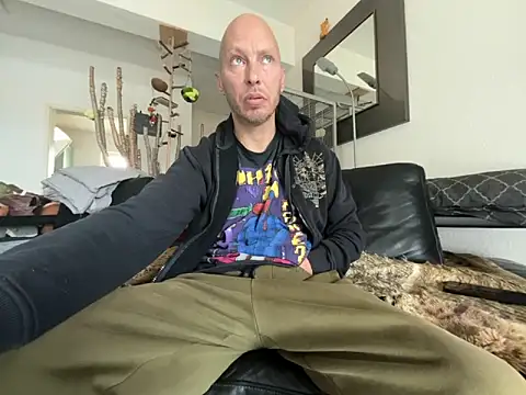 Germankink online show from May 18, 2026, 10:20 am
