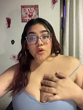 Snapshot of KathyGonzalez chatting on October 27, 2025, 10:49 am KathyGonzalez online show from October 27, 2025, 10:49 am