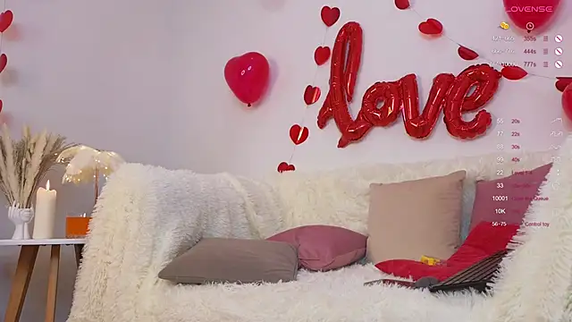 Snapshot of melissa_kisses chatting on February 13, 2025, 6:15 pm melissa kisses online show from February 13, 2025, 6:15 pm