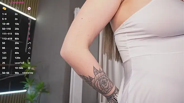 melissa kisses online show from November 7, 2025, 2:43 pm