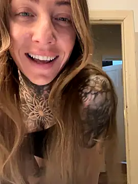 ElenaHaze online show from September 25, 2025, 6:52 am