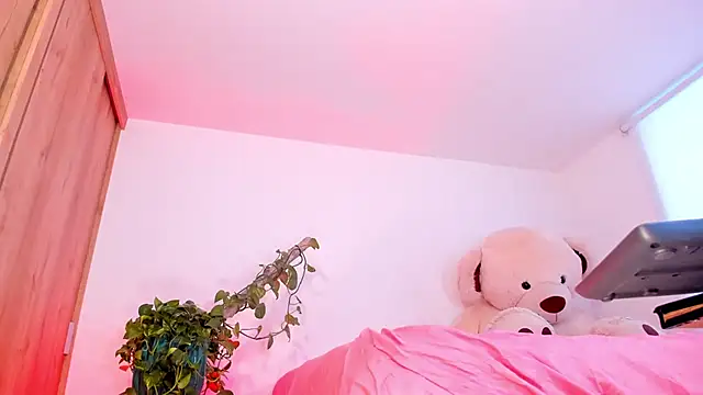 The queen of pleasure online show from November 14, 2025, 11:47 am