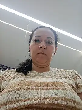 Snapshot of luisa_curli chatting on May 15, 2026, 11:47 pm luisa curli online show from May 15, 2026, 11:47 pm