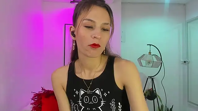 Snapshot of Tamara_slimx chatting on March 18, 2025, 3:45 am Tamara slimx online show from March 18, 2025, 3:45 am