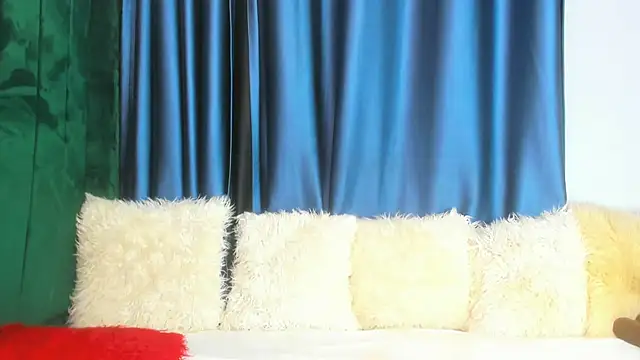 Kinky fazzy234 online show from January 14, 2026, 11:52 pm