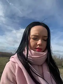 Vanesskaa online show from February 24, 2026, 12:39 pm