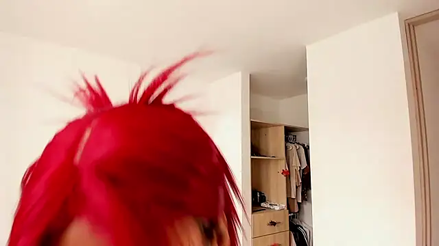 rose scottt online show from October 8, 2025, 3:13 pm