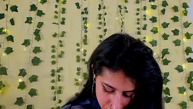 Natasha Nasty2 online show from February 3, 2025, 6:28 pm