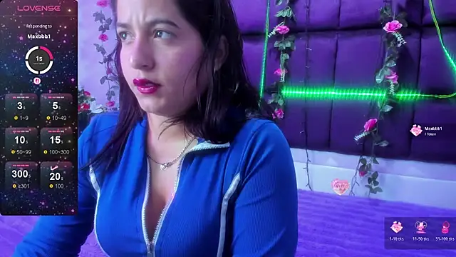 Snapshot of MariaClay chatting on April 8, 2026, 12:17 pm MariaClay online show from April 8, 2026, 12:17 pm