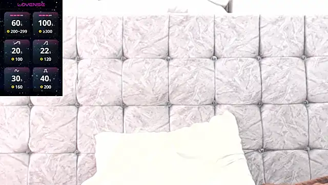 swimmer summer online show from January 9, 2025, 6:26 pm