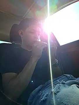 Yoko0381 online show from December 15, 2025, 7:31 pm