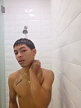 Yoko0381 online show from November 26, 2025, 5:02 pm