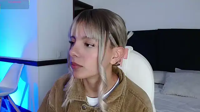 peyton golden1 online show from March 5, 2026, 3:36 am