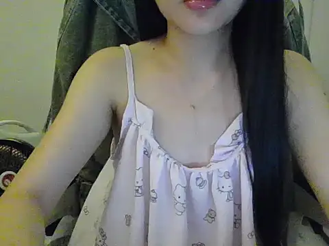 Yin-girl online show from October 10, 2025, 8:20 pm