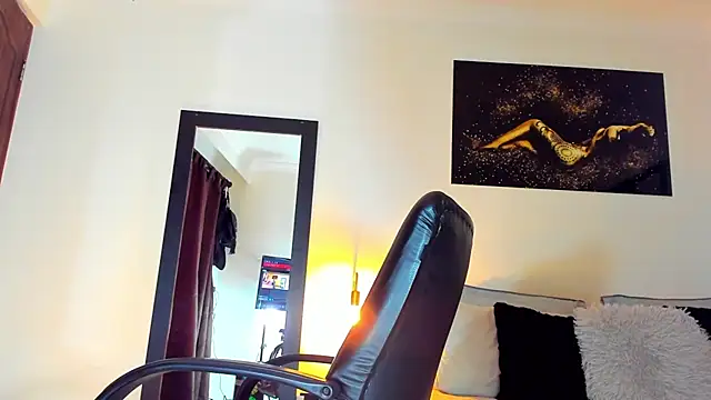 KimberlyBanks2 online show from November 27, 2025, 10:16 am