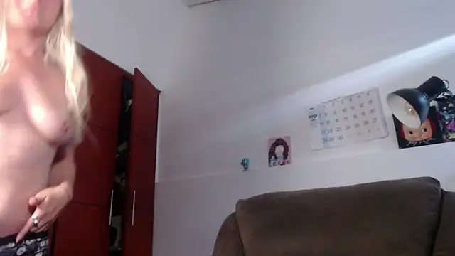 NEXT DOOR GIRL  online show from September 9, 2025, 9:57 pm