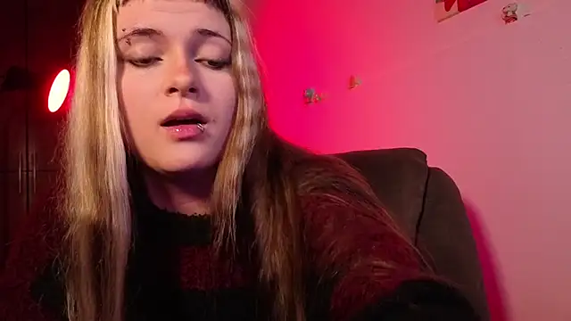 NEXT DOOR GIRL  online show from February 13, 2026, 11:16 pm