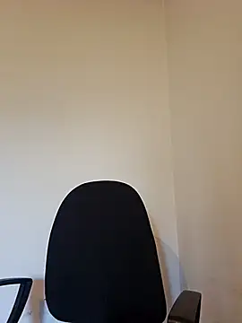 Snapshot of Selenna_emma chatting on September 18, 2025, 1:03 pm Selenna emma online show from September 18, 2025, 1:03 pm