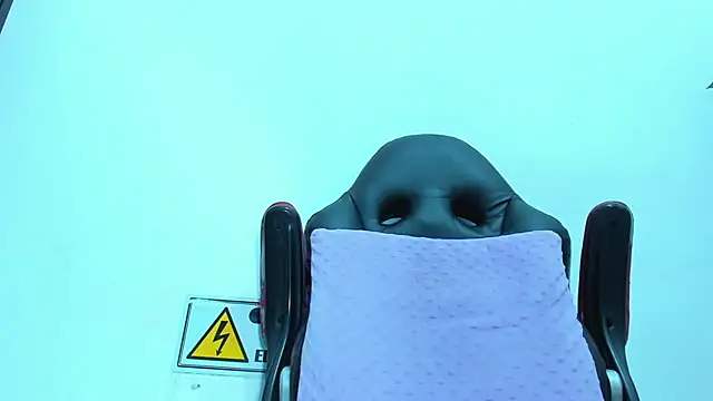 Snapshot of Briyit_Doll chatting on February 22, 2025, 7:45 am Briyit Doll online show from February 22, 2025, 7:45 am