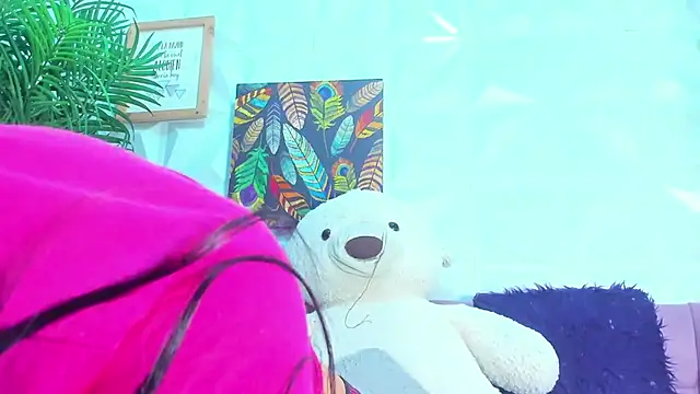 Snapshot of Briyit_Doll chatting on September 19, 2025, 4:27 am Briyit Doll online show from September 19, 2025, 4:27 am