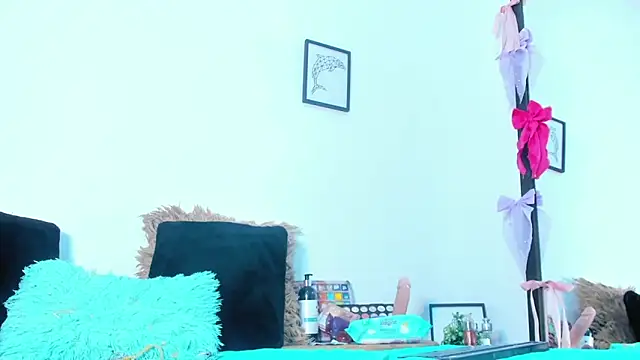 Snapshot of Briyit_Doll chatting on October 10, 2025, 7:36 pm Briyit Doll online show from October 10, 2025, 7:36 pm