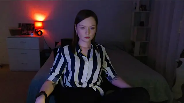 Snapshot of Allaria chatting on April 1, 2026, 4:04 pm Allaria online show from April 1, 2026, 4:04 pm