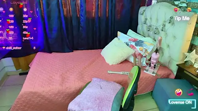 Snapshot of sofiasex99 chatting on February 13, 2026, 8:53 pm sofiasex99 online show from February 13, 2026, 8:53 pm