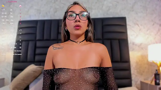 Snapshot of Caro_martinezz chatting on March 11, 2025, 4:41 am Caro martinezz online show from March 11, 2025, 4:41 am