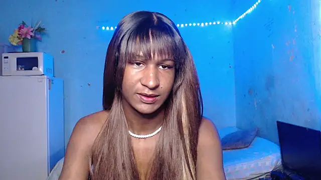 Snapshot of Angell_Dustt_ chatting on October 25, 2025, 5:02 pm Angell Dustt online show from October 25, 2025, 5:02 pm