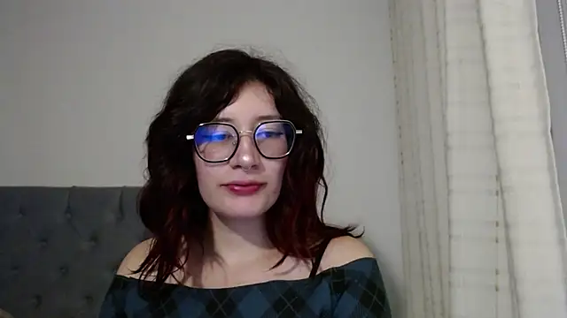 Snapshot of mariana124- chatting on January 9, 2025, 11:13 pm mariana124- online show from January 9, 2025, 11:13 pm