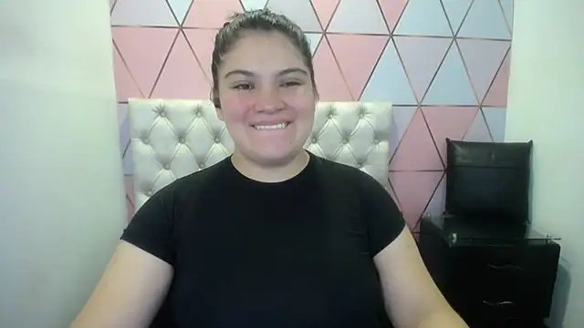 Marinasexxx online show from April 12, 2026, 4:54 pm