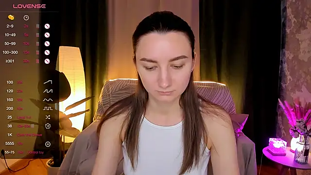 Snapshot of annacooleman chatting on October 8, 2025, 2:24 am annacooleman online show from October 8, 2025, 2:24 am