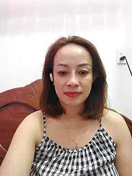 Baby-bigboobs2024 online show from October 9, 2025, 1:22 pm