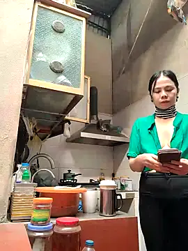 Snapshot of Tinease chatting on March 19, 2025, 1:54 am Tinease online show from March 19, 2025, 1:54 am