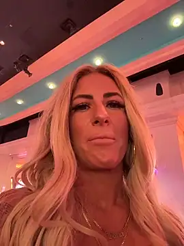 blondiluvsanal online show from March 8, 2026, 3:04 pm