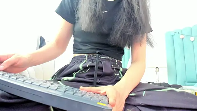 Snapshot of Lady_Godss chatting on January 12, 2025, 11:58 pm Lady Godss online show from January 12, 2025, 11:58 pm