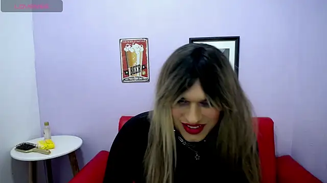 Snapshot of hkendrick chatting on February 4, 2025, 1:02 am hkendrick online show from February 4, 2025, 1:02 am