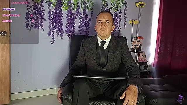 Snapshot of yazfore2 chatting on July 9, 2026, 2:27 pm yazfore2 online show from July 9, 2026, 2:27 pm