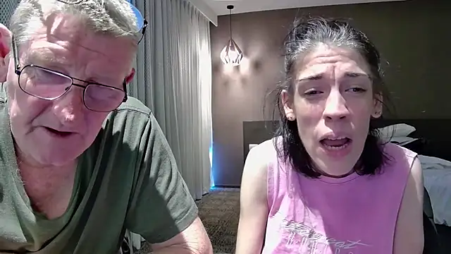 Snapshot of MelinahViking chatting on November 1, 2025, 4:52 am MelinahViking online show from November 1, 2025, 4:52 am