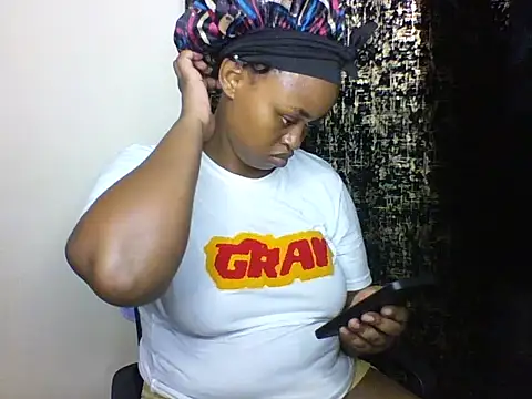 Candii wet  online show from March 11, 2025, 5:13 pm