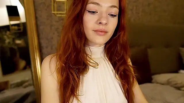 Snapshot of MiaRouge chatting on May 16, 2026, 1:04 am MiaRouge online show from May 16, 2026, 1:04 am