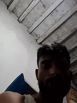 PRIYANHUxh online show from November 30, 2025, 7:58 pm